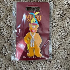 Disney WDI The Muppet Show Exclusive Pin Fozzie the Bear